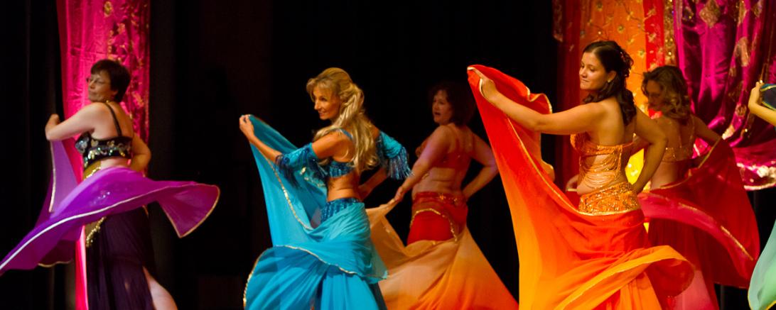 Das Bild zeigt die Orientalische Tanzshow „Orient Dream`s “.