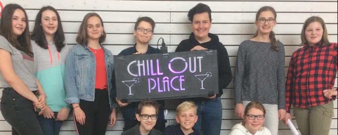 Hinten (v.l.n.r.): Julia Kundinger, Anna Häusler, Paula Hippler, Sebastian Beer, Sebastian Lechner, Julia Bauch, Emma Seiler, Mitte (v.l.n.r.): Nils Mendick, Jakob Miehling, Petra Bock, vorn: Andrea Meggle, Ute Lechner