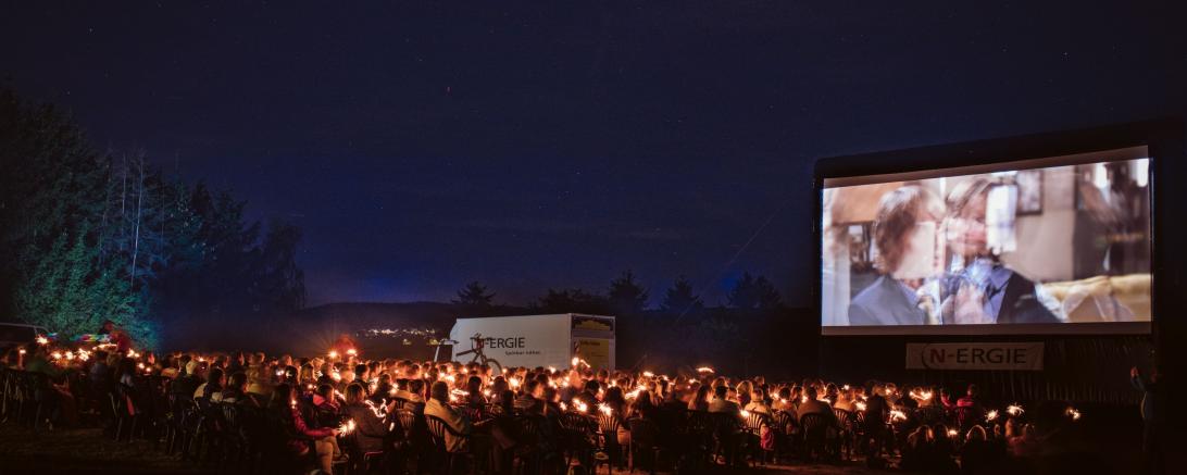 Bild von dem Open-Air-Kino in Uttenreuth.