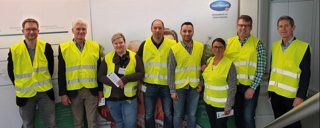 Teilnehmer des Lean-Erfa-Kreis vor Ort bei der Firma Hartmann in Herbrechtingen.