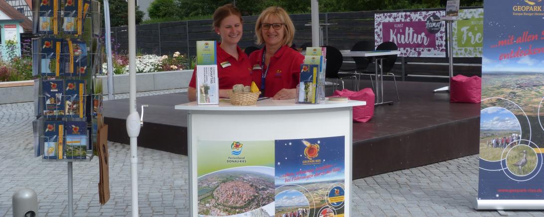 Ferienland Donau Ries Und Geopark Ries Prasentieren Sich Erfolgreich Landkreis Donau Ries Aktuell Bliv klar til at sætte din stemme til folketingsvalget.