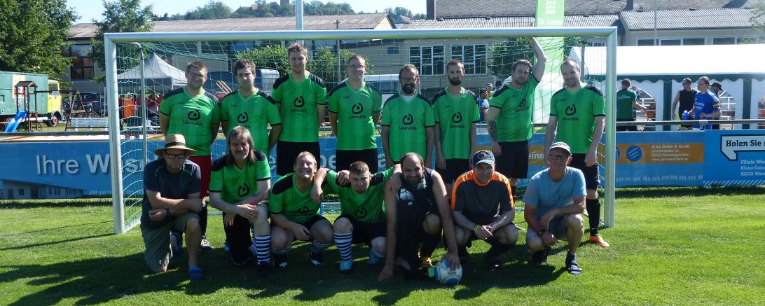 Das Bild zeigt das landesweite Fußballturnier.