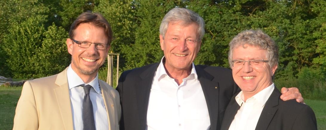 Das Bild zeigt Christian Löffler (links), Hans Roth (mitte) und Ulrich Roßkopf (rechts).)