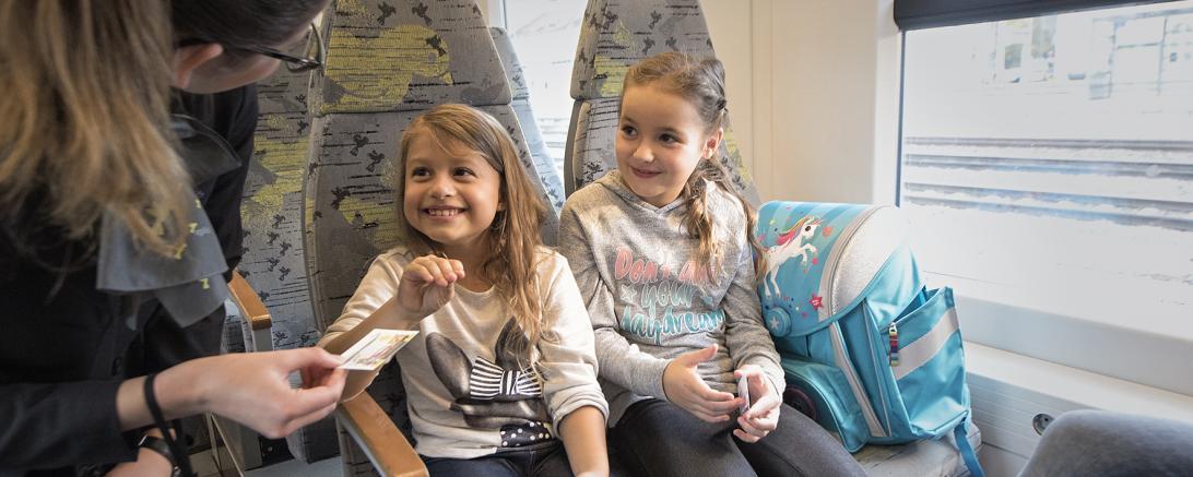 Einserschüler dürfen unter anderem bei agilis am ersten Ferientag kostenfrei fahren.