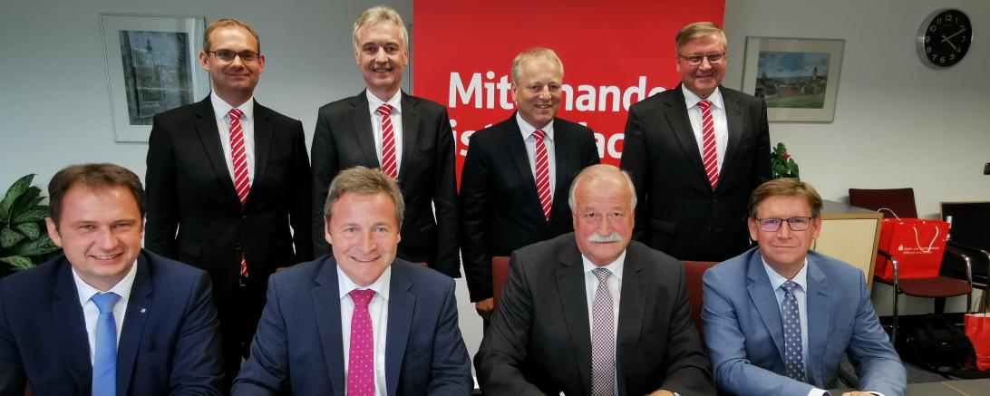 Das Bild zeigt Martin Jenewein, Thomas Schwarzbauer, Wolfgang Winter und Karlheinz Wiesinger (v.l.; hinten) sowie Frank Kunz, Leo Schrell, Stefan Rößle und Herrmann Faul (vorne).