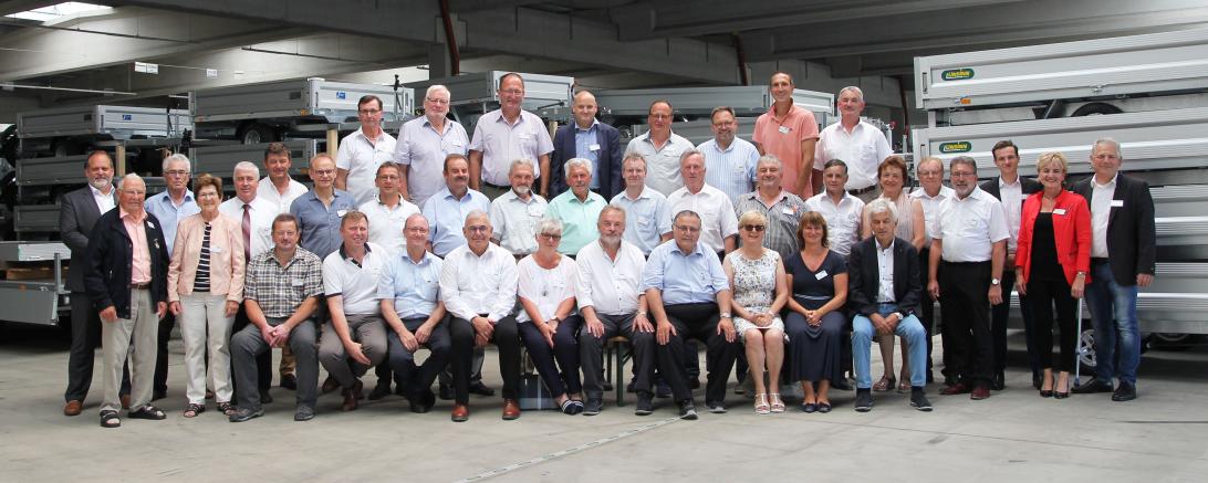 Bayerischer Gemeindetag zu Gast bei der Firma UNSINN - Gruppenbild