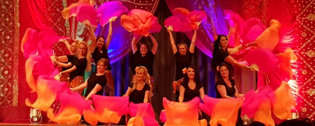 Fantasievolle Tanzshow beeindruckte das Publikum in der Stadthalle Monheim.