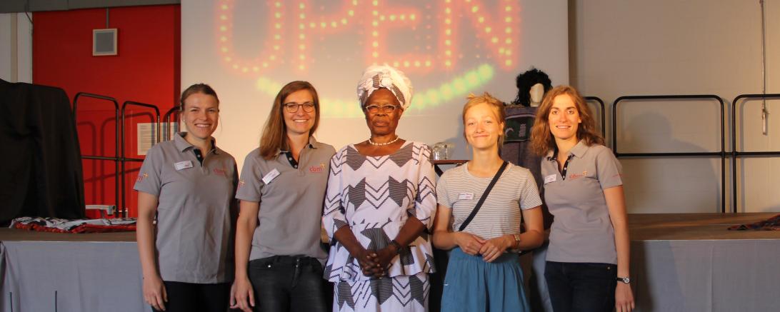 Pädagogen und Schauspielerin der Christoffel-Blindenmission (CBM).