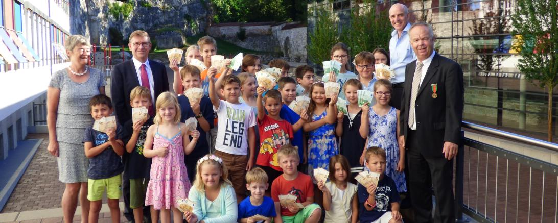 Mangold Grundschule Spendenübergabe