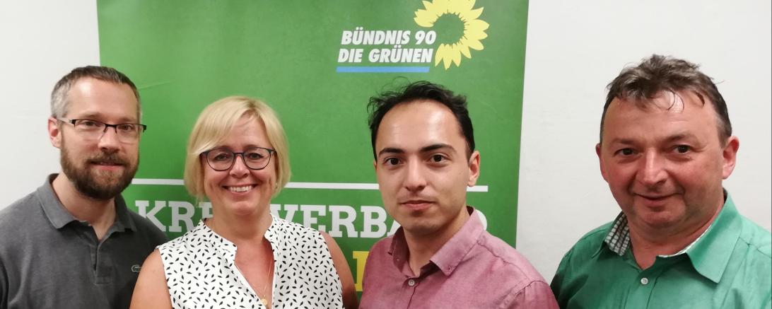 Personen v.l.n.r.: Thomas Krepkowski (Sprecher), Bärbel Stahl (Sprecherin), Ömer Bulut (Schriftführer), Alber Riedelsheimer (Vorstandsmitglied)