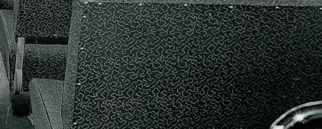 Die Textilmuster der zu restaurierenden Schienenbusse.