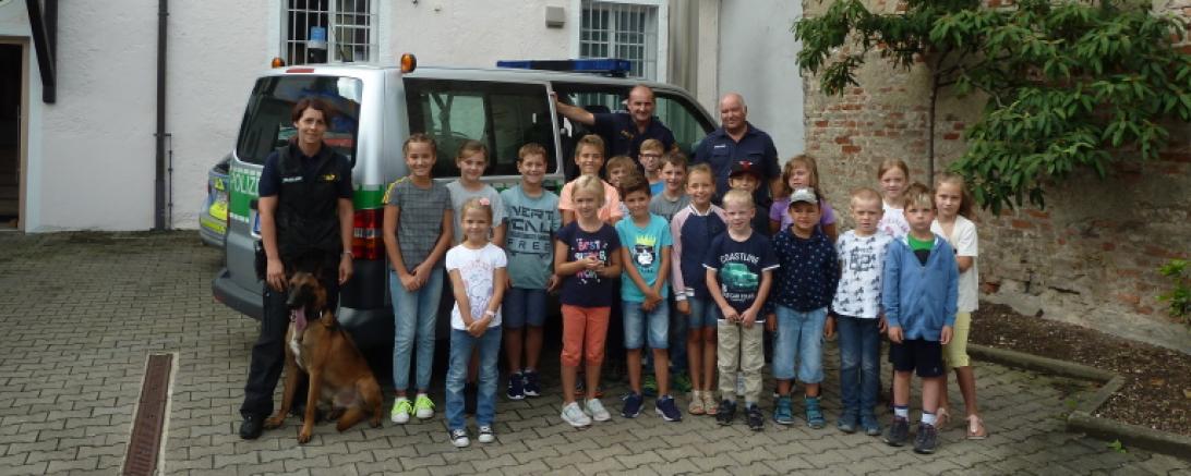 Ferienprogramm bei der Rainer Polizei 