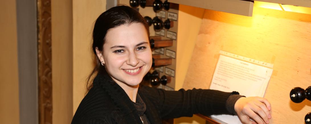 Am 3. Oktober findet in der Nördlinger St. Georgskirche ein Orgelkonzert mit Tara Baginets statt. 