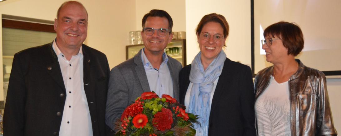 Das Bild zeigt von links nach recht: Peter Moll, Jürgen Sorré, Claudia Sorré und Brigitte Kundinger-Schmidt. 