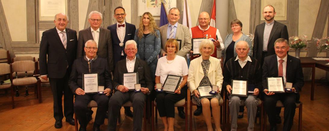 Gruppenbild beim Ehrenempfang 