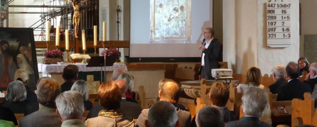Dr. Weninger referiert zum Thema „Gemälde der Kirchengemeinde“ 