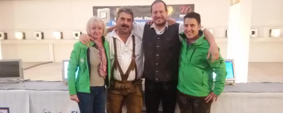 Schützen von links: Anna Zimmermann, Uwe Habersaat, Jochen Kerle und Christoph Merz