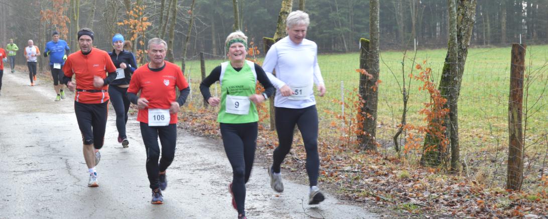 Das Bild zeigt Läufer des SV Mauren.
