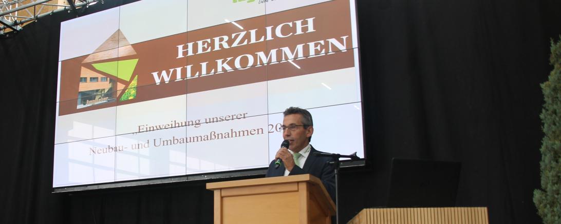 Erwin Taglieber bei der Begrüßung