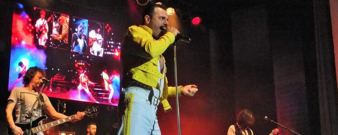 FOREVER QUEEN - performed by QueenMania, am 18.01.2020 um 20:00 Uhr im Stadtsaal Klösterle in Nördlingen ehrt den Ausnahmekünstler Freddie Mercury und huldigt QUEEN - temperamentvoll, originalgetreu und LIVE on Stage!