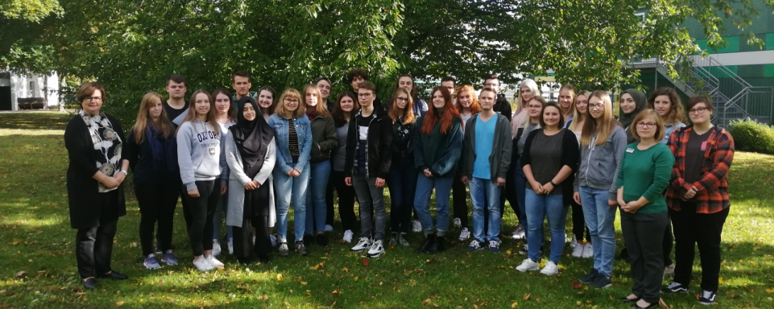 29 Auszubildende begannen Anfang Oktober ihre Ausbildung an der Berufsfachschule für Gesundheits- und Krankenpflege des gKU in Donauwörth.
