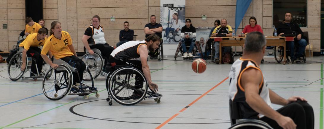Das Bild zeigt den BVSV Donauwörth zum 1. Spieltag der Rollstuhlbasketballer