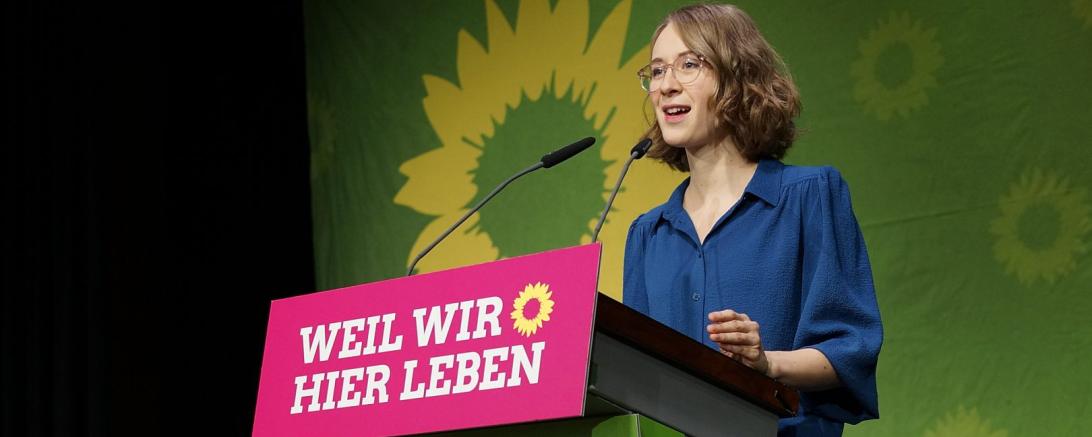 Eva Lettenbauer am Rednerpult