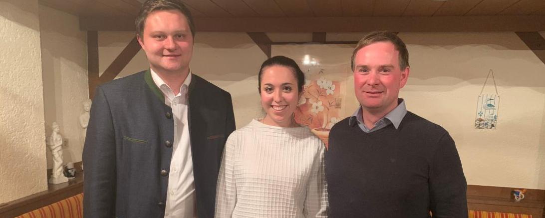 Das Bild zeigt von links: Julian Bumberger, Lea Bestle und Franz Ost