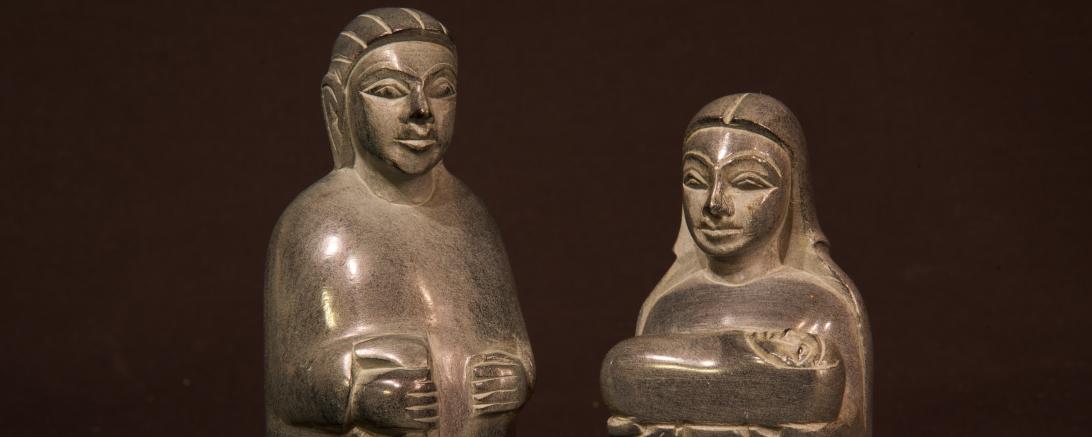 Das Bild zeigt Krippenfiguren aus Kenia.