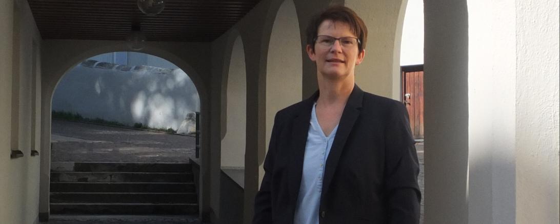 Das Bild zeigt Claudia Müller