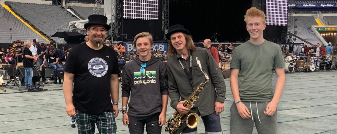 Neben Timm Schauen waren auch Bruno Dürr, Leon Dürr und Tim Bauer bei Rockin’1000 in Frankfurt mit dabei. Für alle vier war es ein unvergessliches Erlebnis.