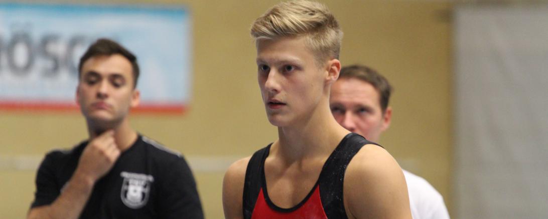 Konzentrierter Blick von Sascha Wilhelm zum Saisonendspurt