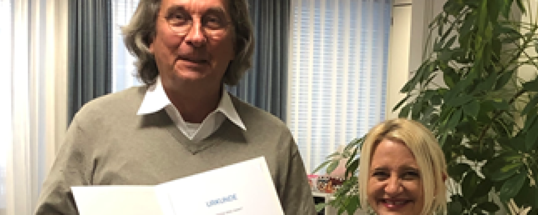 Das Bild zeigt von links: Manfred Hofmann, Anja Pförtsch