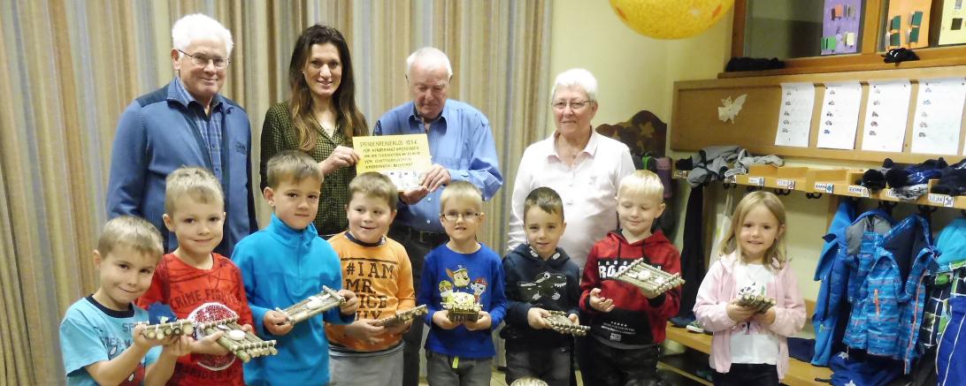 Das Bild zeigt von links nach rechts: Xaver Schiele Mitglied, Anita Wiedemann Leitung, Rudi und Renate Wachinger Mitglieder vom Obst- und Gartenbauverein Amerdingen/Bollstadt