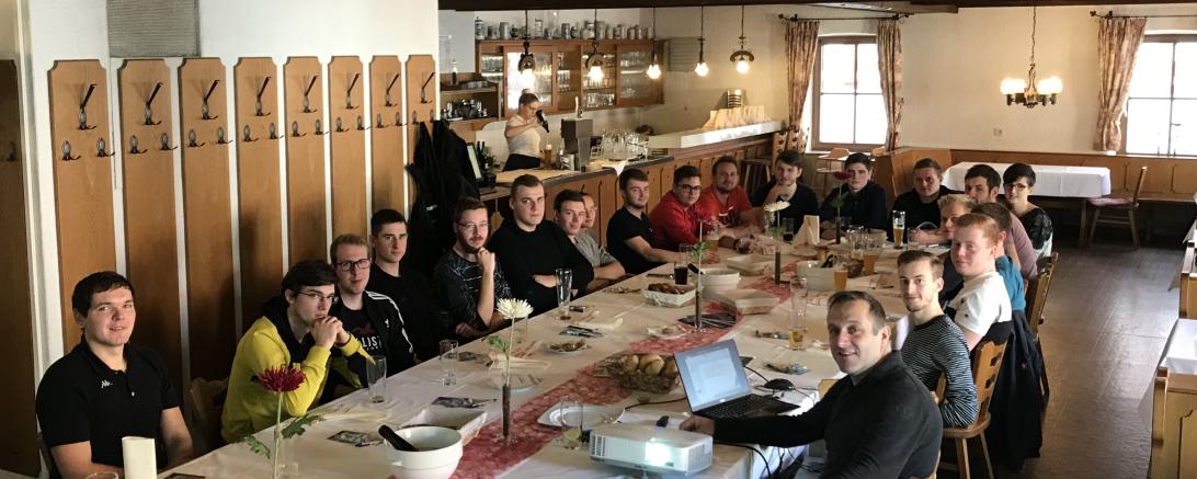 Harburger Jugend trifft sich zum Jugenddialog