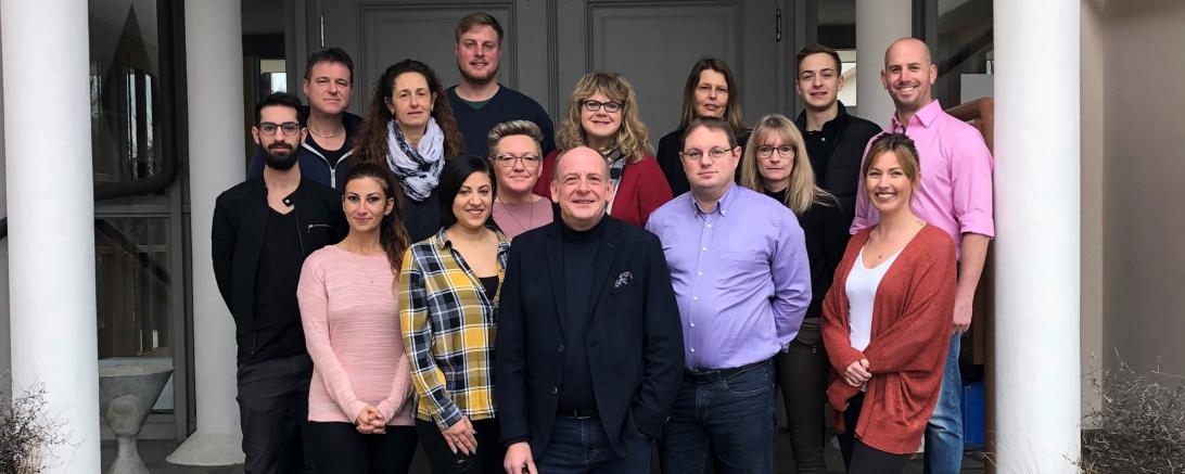 Das Bild zeigt die Bewerber für den Gemeinderat in Asbach-Bäumenheim.
