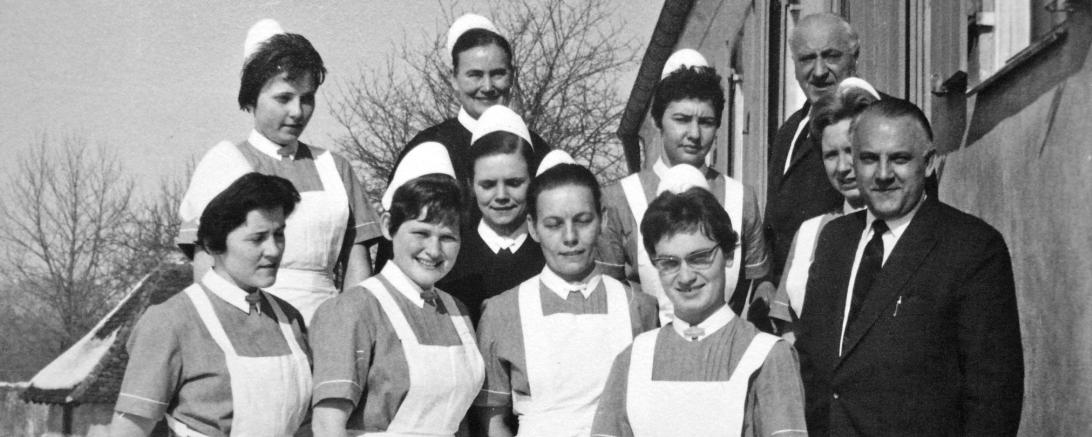 Schwesternschülerinnen