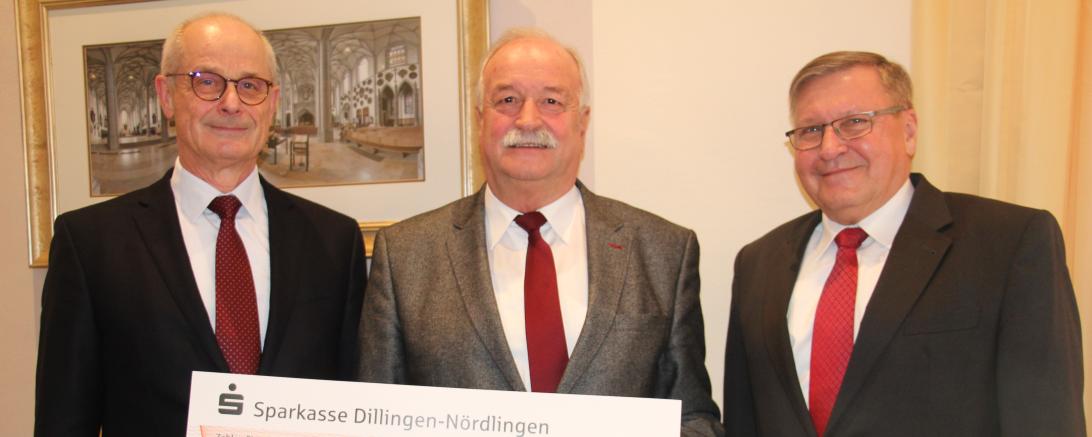 Von links: Dr. Robert Lotter, Oberbürgermeister Hermann Faul und Karlheinz Wiesinger