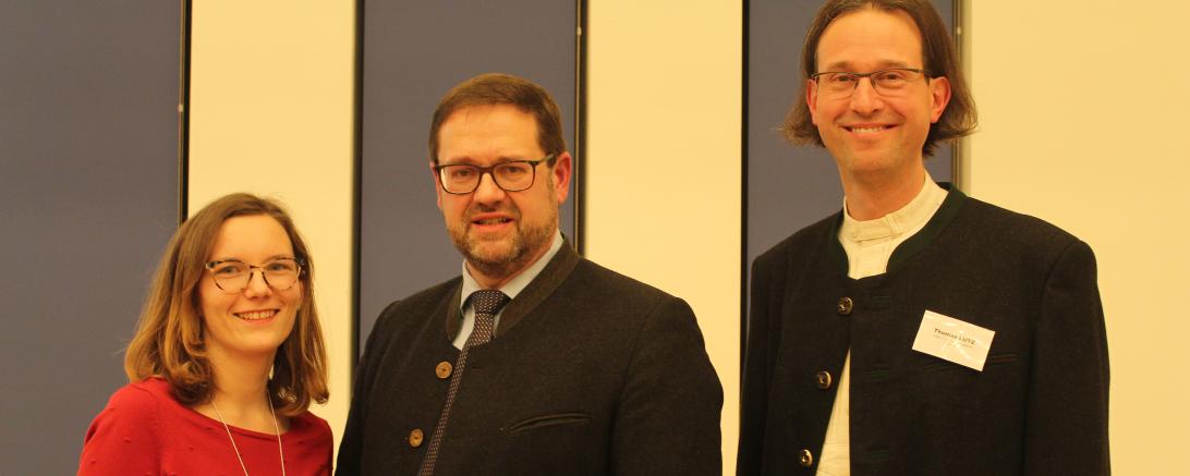 Das Bild zeigt v.l.n.r.: Katrin Gleißner (1. Vorsitzende), OB-Kandidat Michael Bosse, Thomas Lutz (2. Vorsitzender)