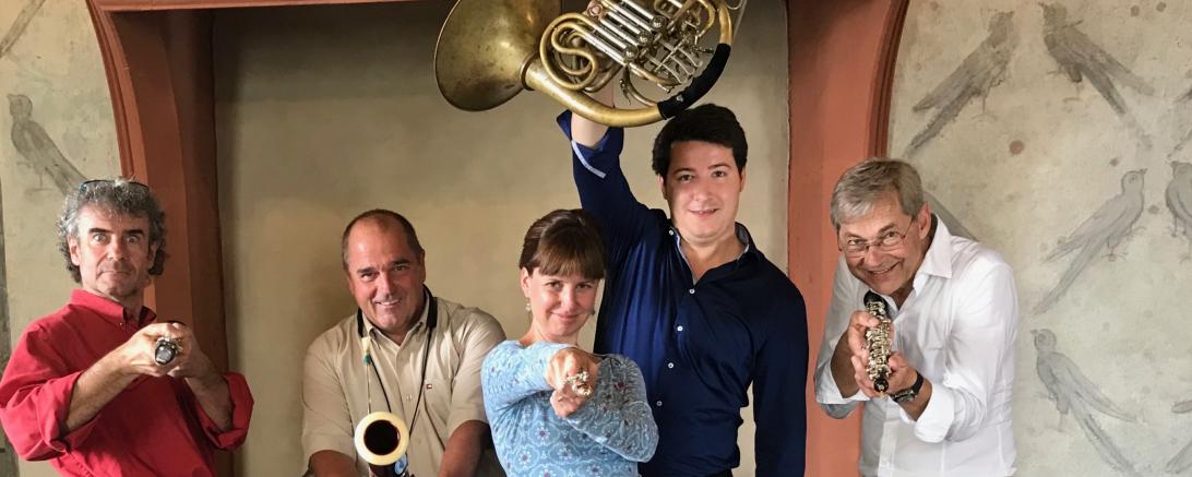 Das Bild zeigt das Süddeutsche Bläser-Ensemble "Profive".