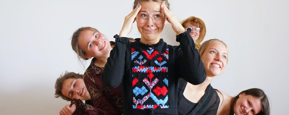 Das Bild zeigt die Theateraufführung "Pension Schöller 2.0" des THG Nördlingen.