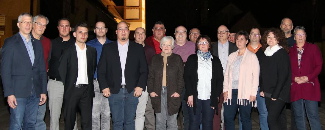16 Kandidaten treten für die Mertinger Listengemeinschaft Freie Bürger/SPD an. 