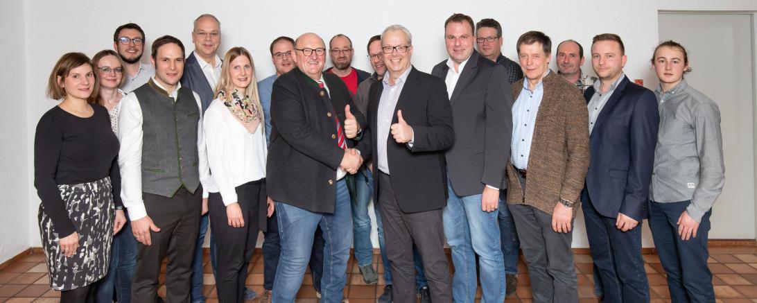 Die Wählervereinigung Rainer Stadtteile und Bürgermeistekandidat Karl Rehm. 