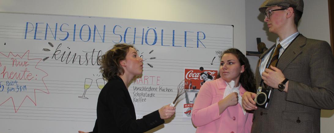 Das Bild zeigt das Theaterstück "Pension Schöller 2.0" am THG Nördlingen.