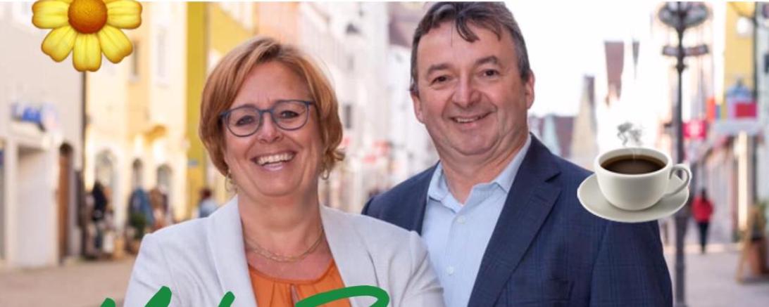 Frühstück mit Brezen und Kaffee bei den Grünen