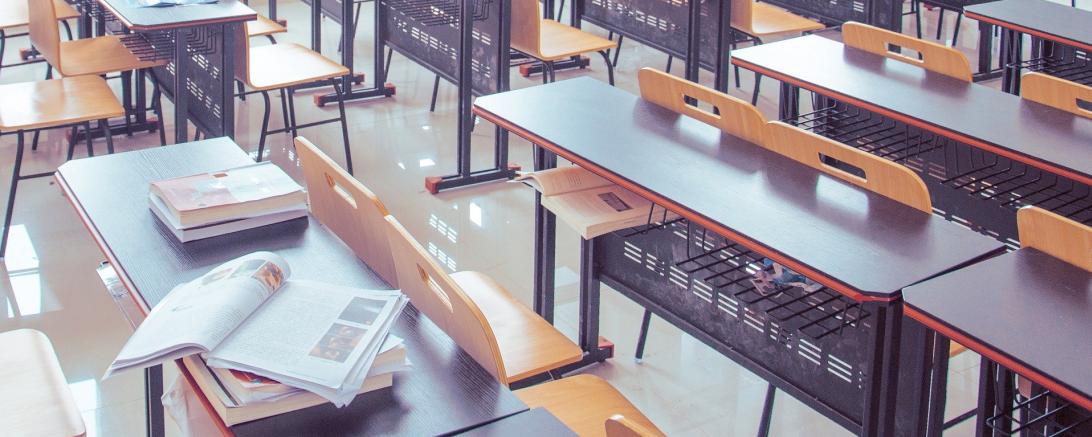 Schule Klassenzimmer Lernen