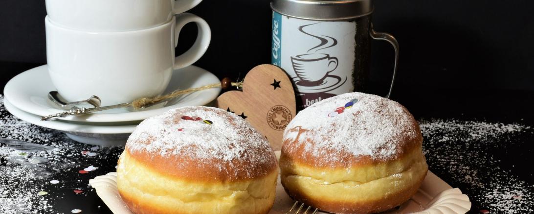 Kaffee und Krapfen