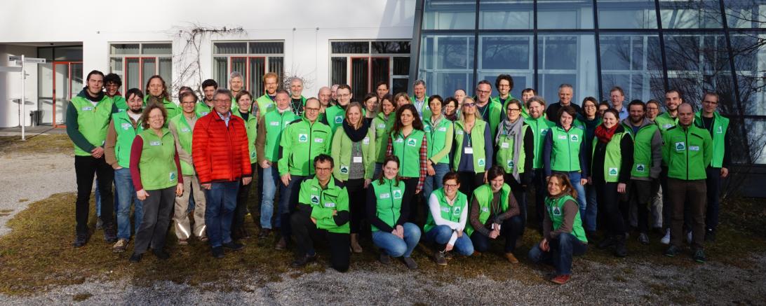 -	Gruppenfoto der Gebietsbetreuer beim Seminar in Laufen 