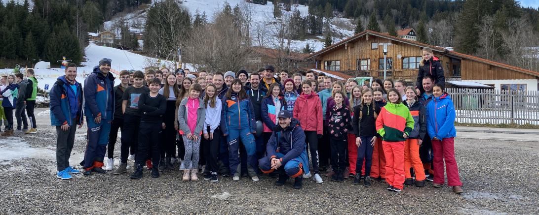Rund 60 Kinder und Jugendliche des RSSC Nördlingen e.V. machten sich vergangenen Samstag im Rahmen der traditionellen Jugendfahrt auf den Weg nach Ofterschwang.