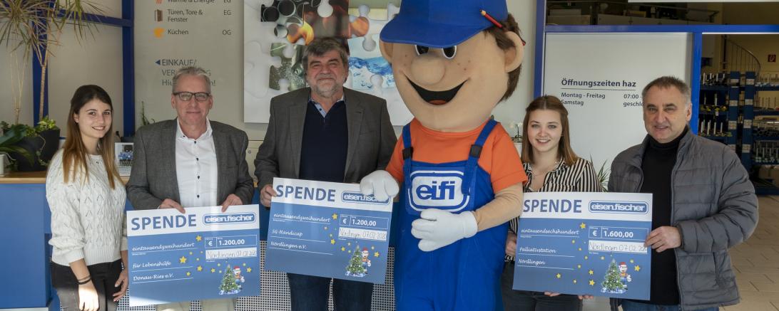 Spendenübergabe mit Vertretern von Eisen-Fischer, Lebenshilfe, SG Handicap und Palliativstation